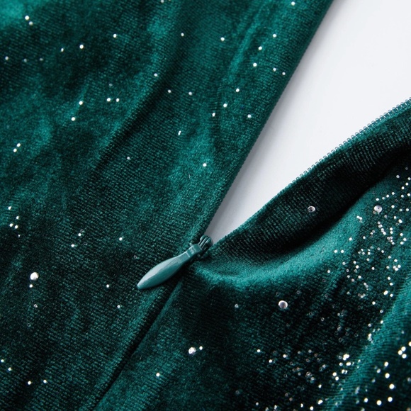 Sparkly Deep Green Velvet Deep V High Slit Midi Dress Long Sleeve - Picture 13 of 16